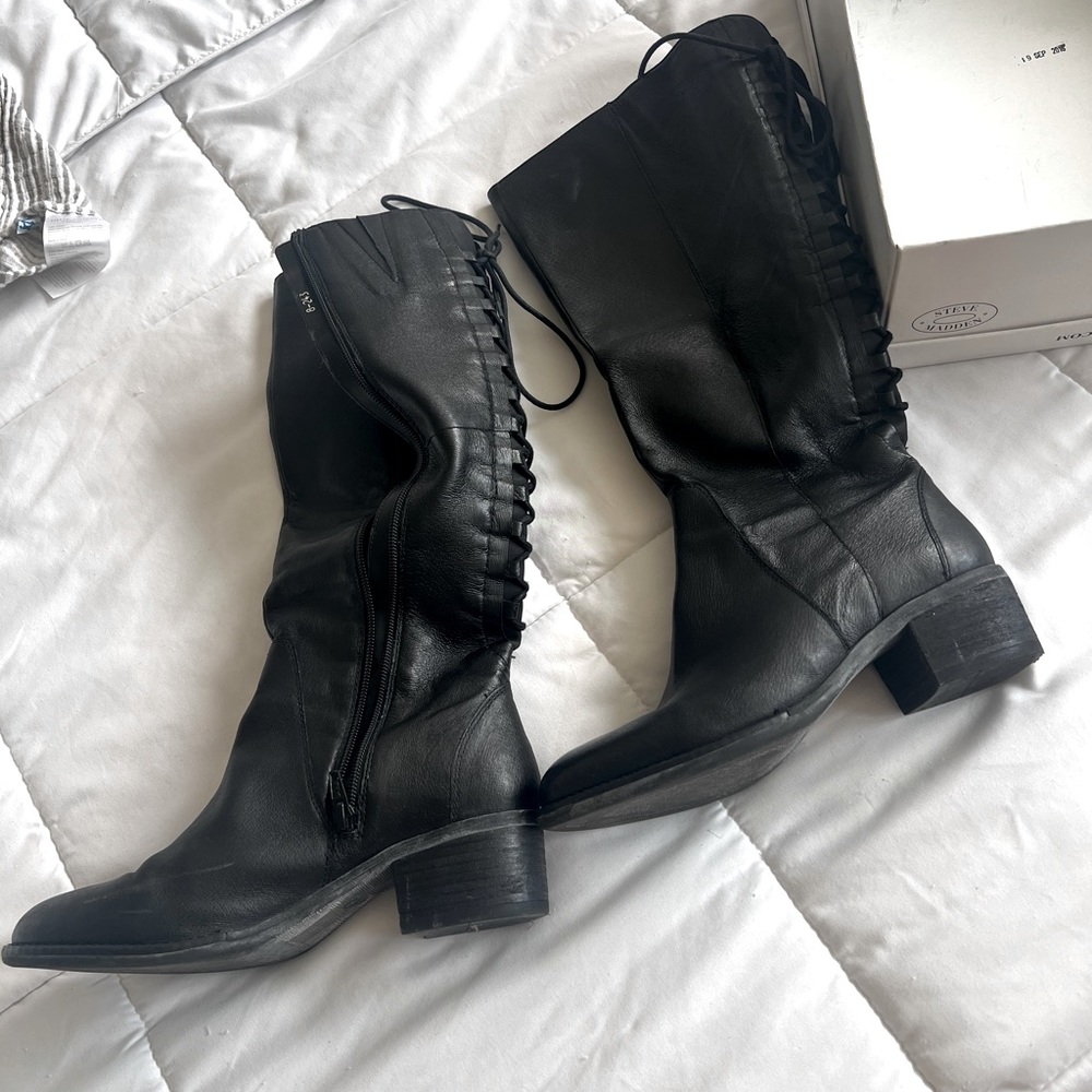 Steve madden lace up boots